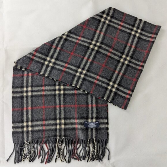 Pre-Loved Burberry Cashmere Gray Scarf – Unisex Classic Check – Luxury Wrap - Picture 1 of 6